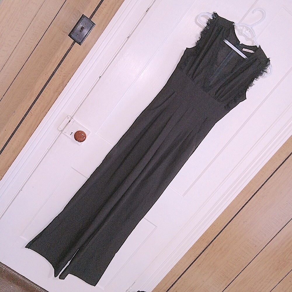 Francesca's Mi Ami Like New Black Lack Deep V Wide Leg Jumpsuit size XXS